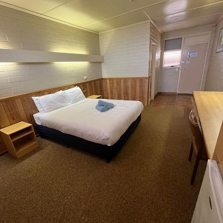 Opal Inn Hotel, Motel, Caravan Park Coober Pedy Dış mekan fotoğraf