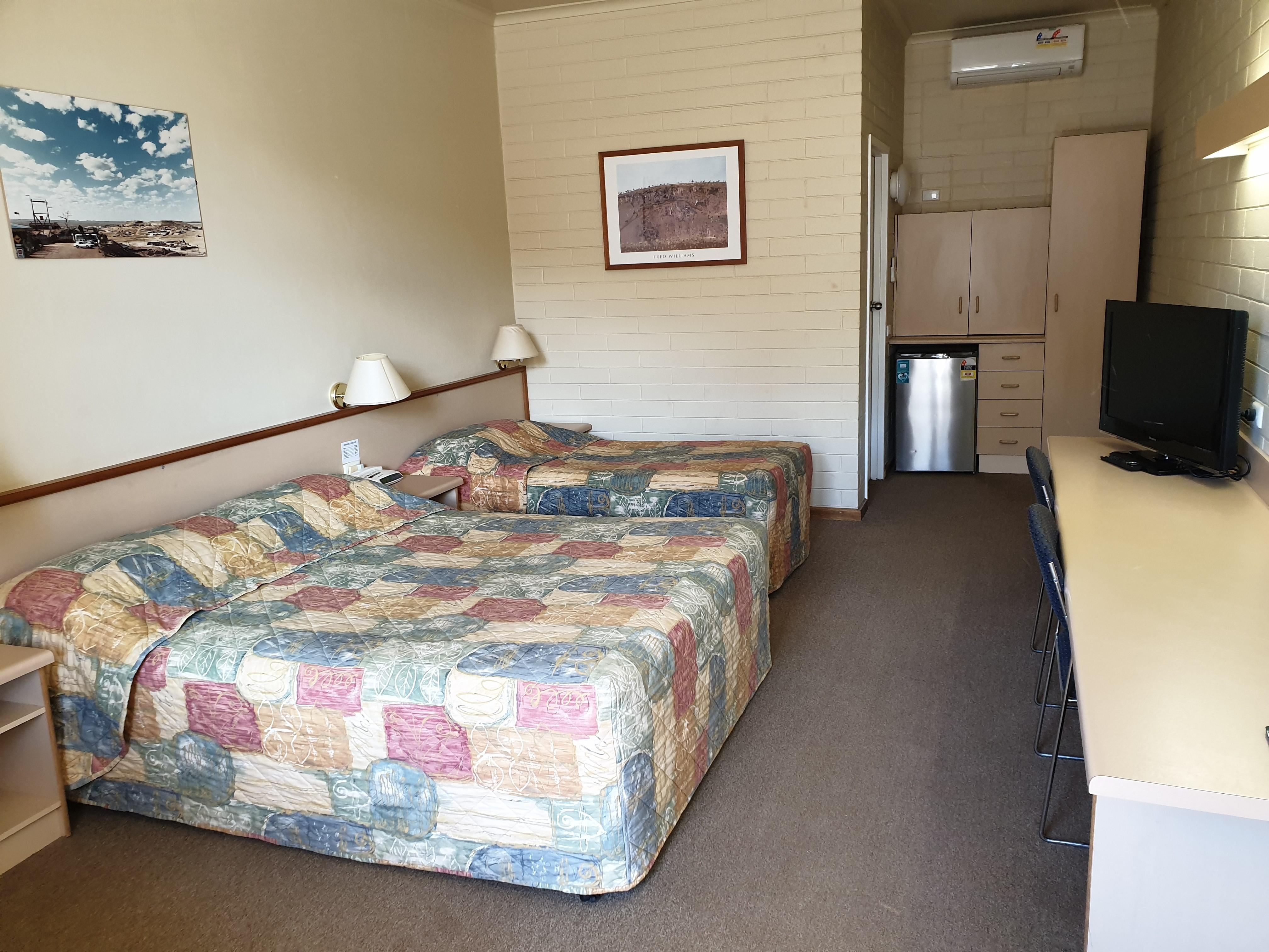 Opal Inn Hotel, Motel, Caravan Park Coober Pedy Dış mekan fotoğraf